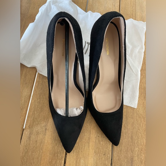 Pretty little thing black wide fit court shoe High Heel US Size 9 UK Size 7 - Picture 2 of 6